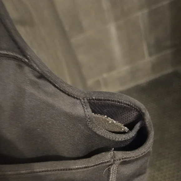 Nike Black High-Impact Sports Bra with Racerback - Picture 4 of 4